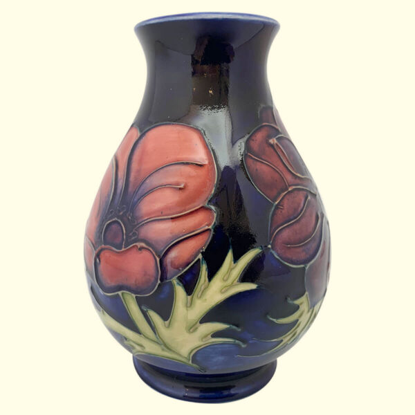 MOORCROFT Anemone blue vase on the 7/5 shape