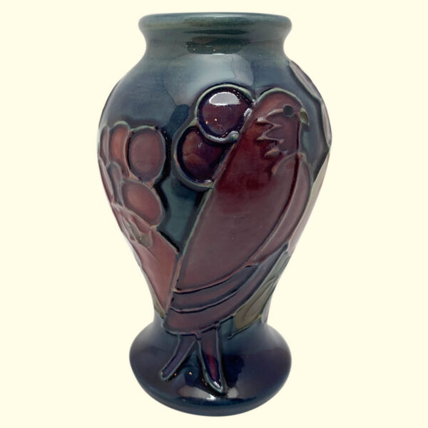 MOORCROFT Finches blue vase on the 46/4 shape