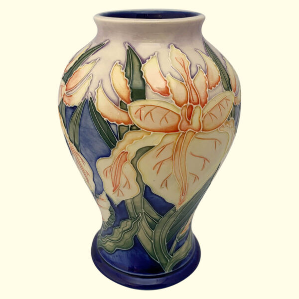 MOORCROFT Windrush vase on the 65/6 shape