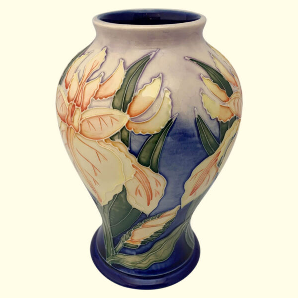 MOORCROFT Windrush vase on the 65/6 shape