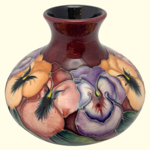 MOORCROFT Pansy vase on the 32/5 shape