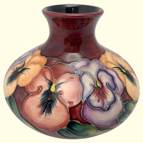 MOORCROFT Pansy vase on the 32/5 shape