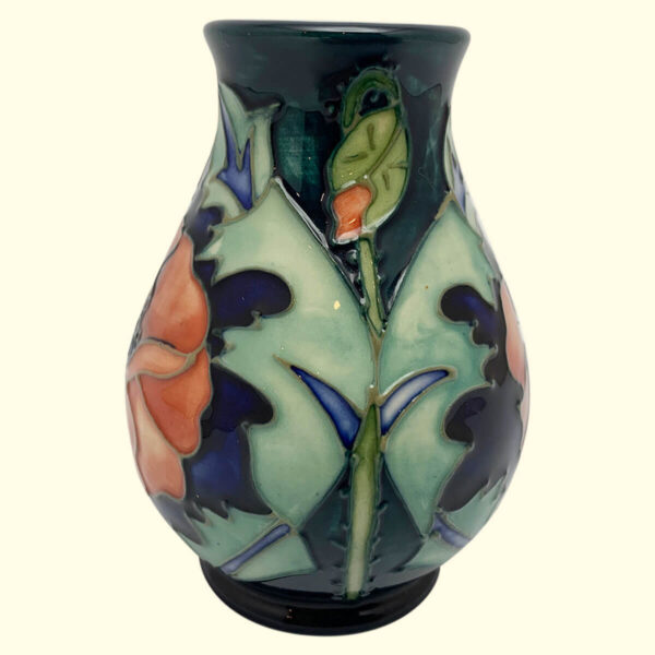 MOORCROFT Poppy vase on the 7/3 shape