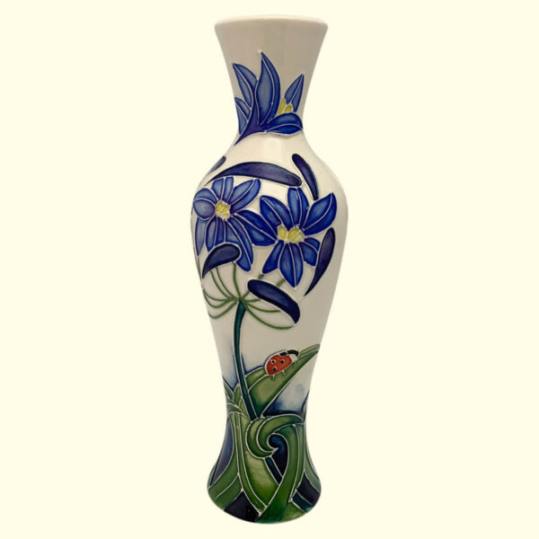 MOORCROFT Fly Away Home vase on the 93/8 shape