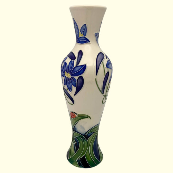 MOORCROFT Fly Away Home vase on the 93/8 shape