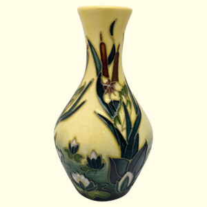 MOORCROFT Lamia vase on the 372/5 shape