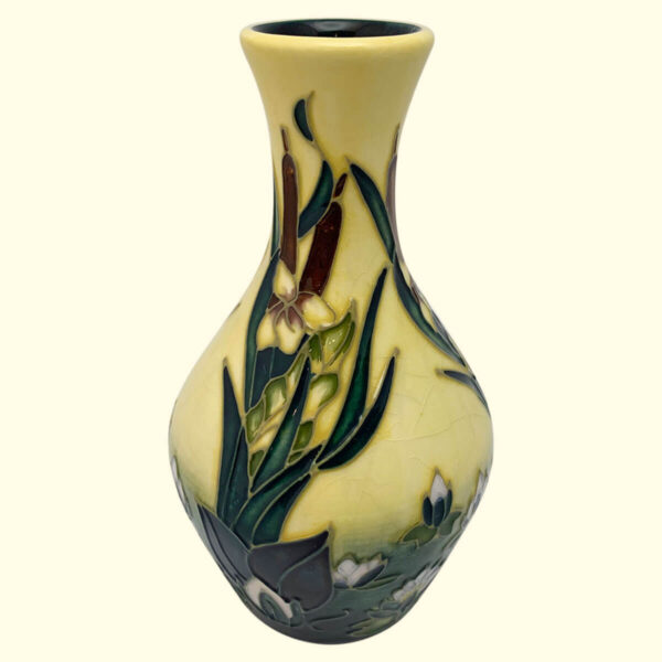 MOORCROFT Lamia vase on the 372/5 shape