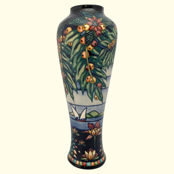 MOORCROFT Serendipity vase on the 121/14 shape