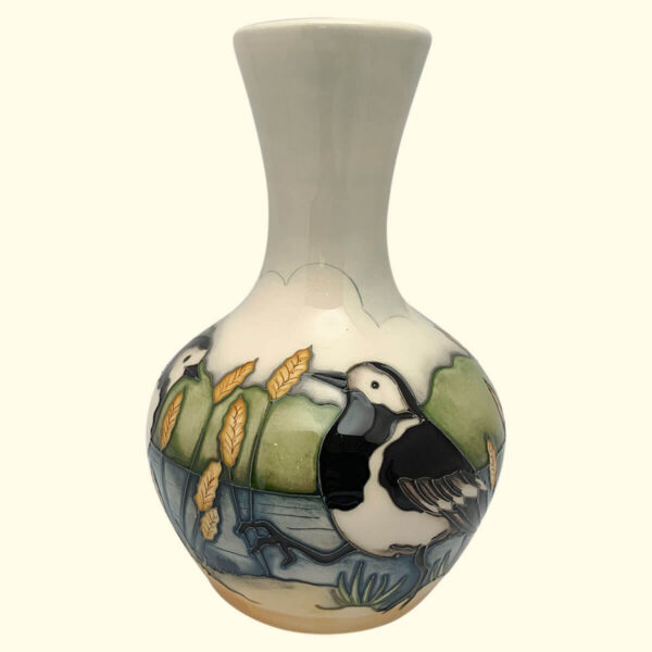 MOORCROFT Pied Wagtails Trial vase Dated 22-11-13 on the 2/7 shape