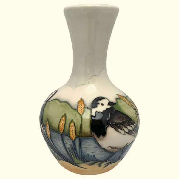 MOORCROFT Pied Wagtails Trial vase Dated 22-11-13 on the 2/7 shape