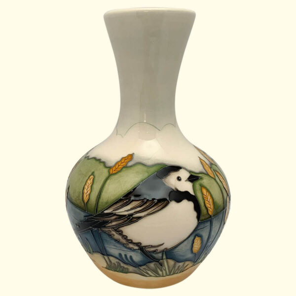 MOORCROFT Pied Wagtails Trial vase Dated 22-11-13 on the 2/7 shape