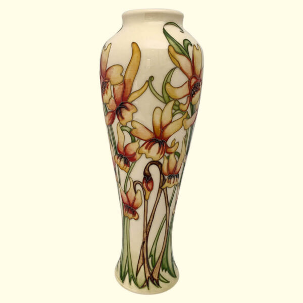 MOORCROFT Hawera Trial vase Dated 29-4-16 on the 121/10 shape