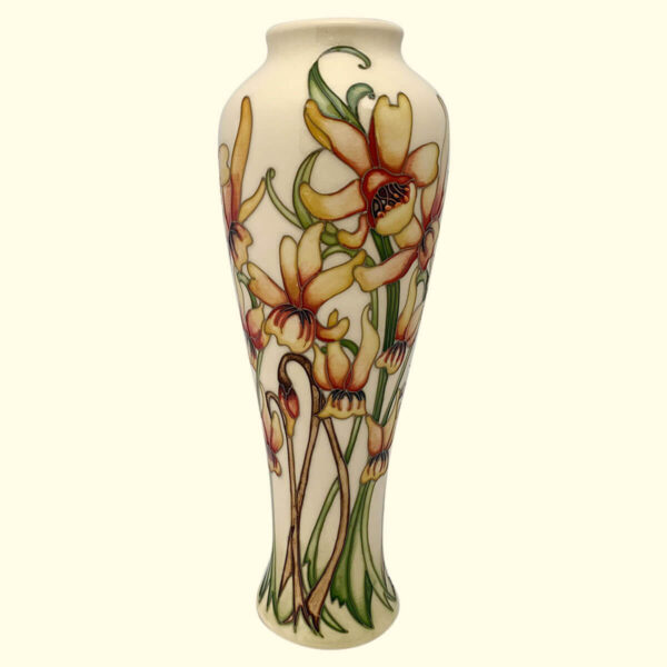 MOORCROFT Hawera Trial vase Dated 29-4-16 on the 121/10 shape