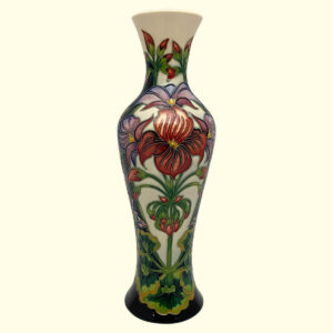 MOORCROFT Pelargonium Trial vase Dated 17-1-05 on the 93/10 shape