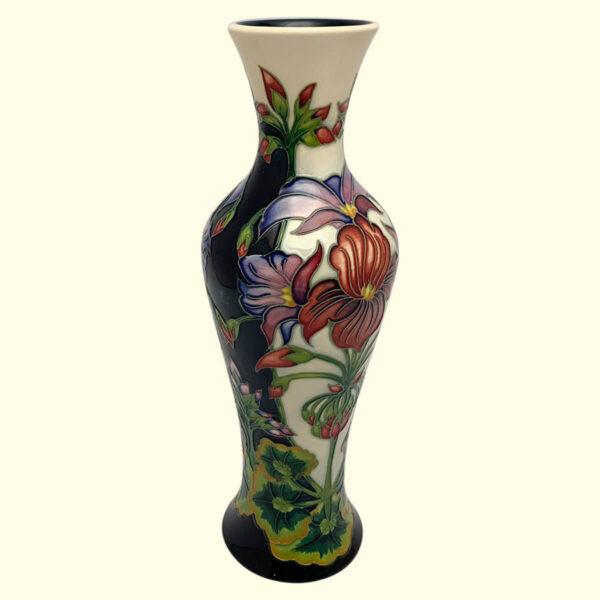 MOORCROFT Pelargonium Trial vase Dated 17-1-05 on the 93/10 shape