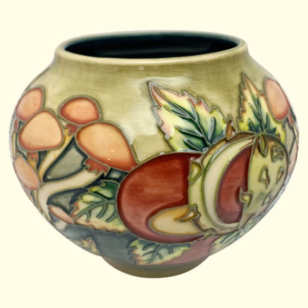 MOORCROFT Pastimes vase on the 402/4