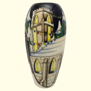 MOORCROFT Christmas Welcome Trial vase Dated 25-9-12 on the 101/7 shape