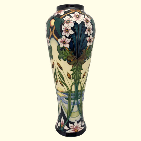 MOORCROFT Avon Water vase on the 121/14 shape