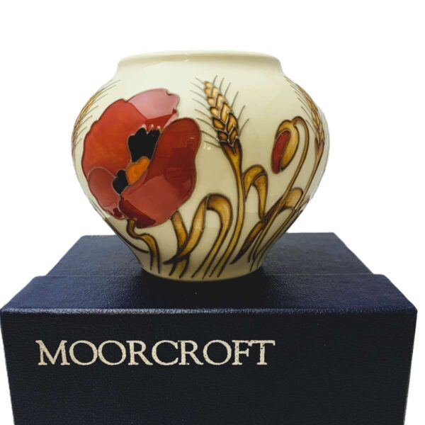 MOORCROFT Harvest Poppy vase on the 402/4 shape