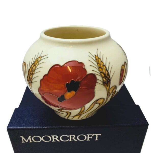 MOORCROFT Harvest Poppy vase on the 402/4 shape - Image 4